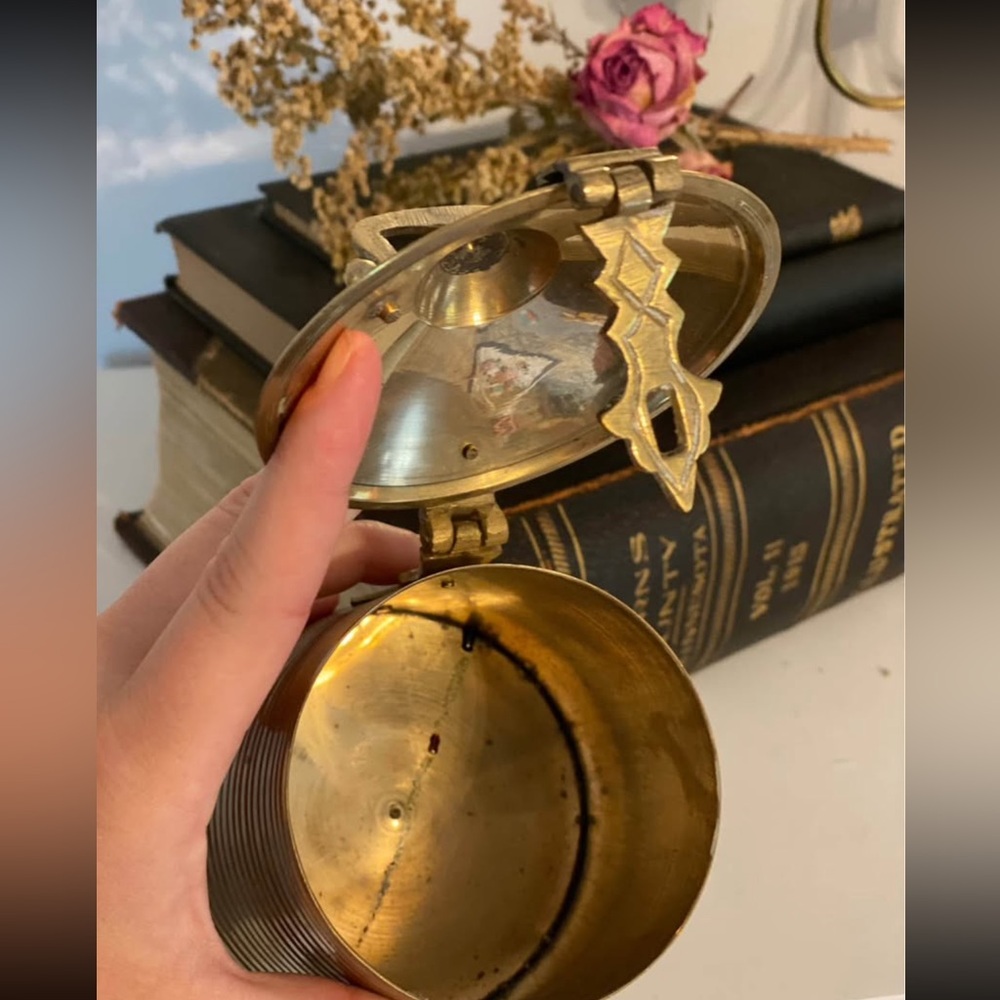 Antique Brass Honeycomb Container - Picture 4 of 4